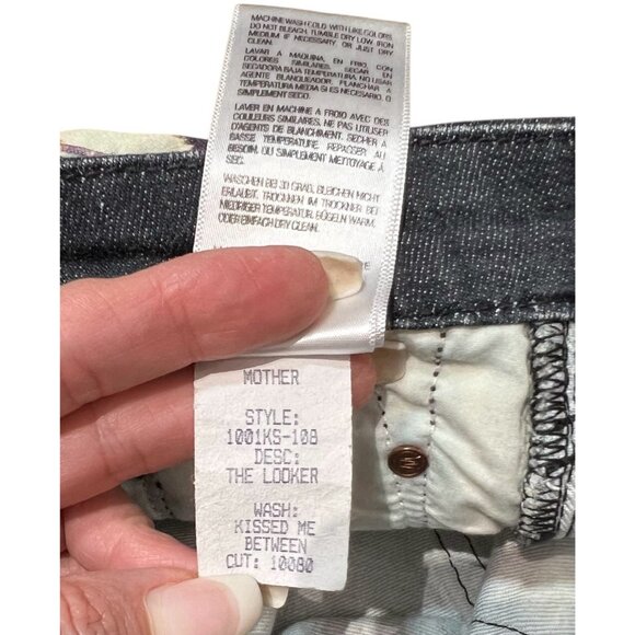 MOTHER Women Jeans 26 The Looker in He Kissed Me Between the Gardenias & Daisies - Picture 13 of 16